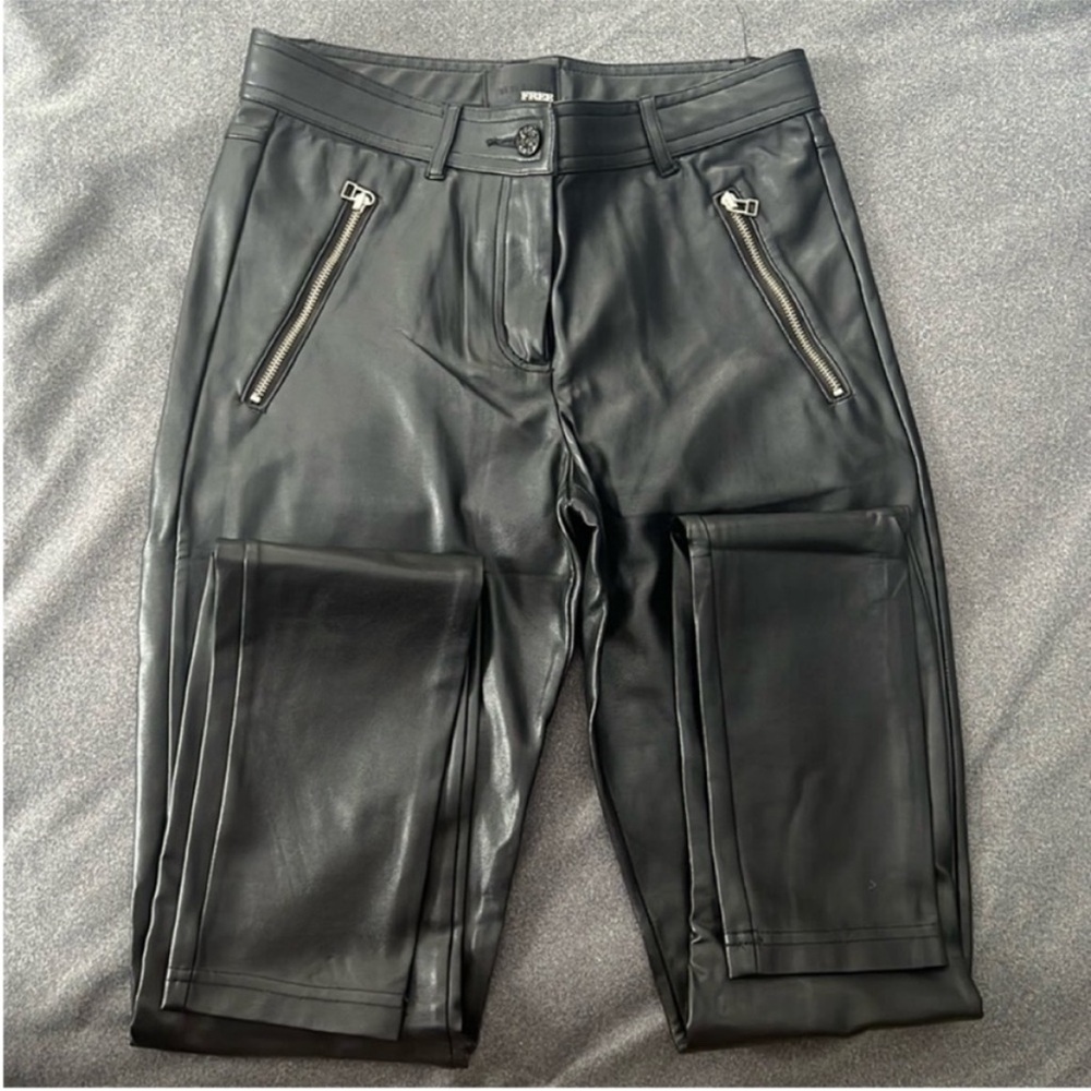 Wilfred Free | Women’s Size 0 Black Faux Leather Pants